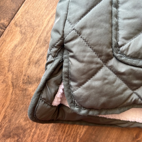 Quilted, Sherpa-Lined Coat w/Hood - Picture 6 of 7
